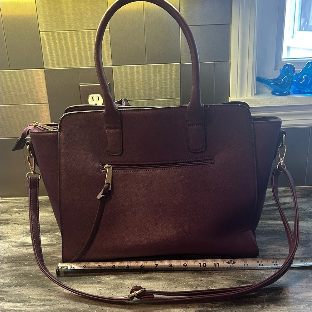 Classic Structured Tote Bag in Deep Plum - Unbranded